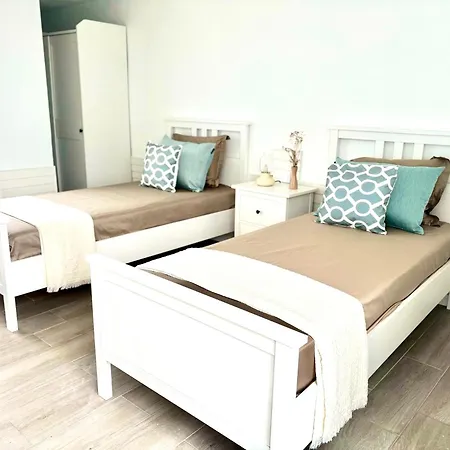 Casa Caladero Holiday home *